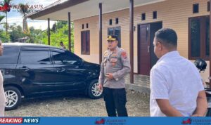 Biru dan Kuning Modern Proposal Seminar Presentasi_20260407_182439_0000